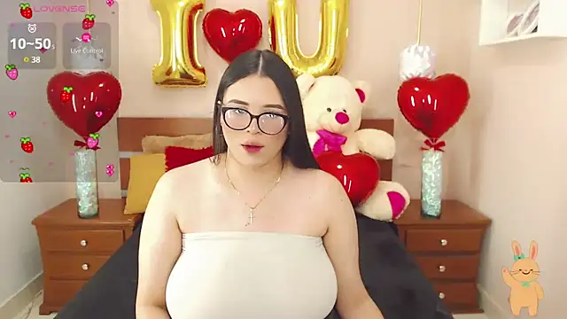 Snapshot of miss_linda_ chatting on 10, 2, 2025 miss linda online show from 10, 2, 2025