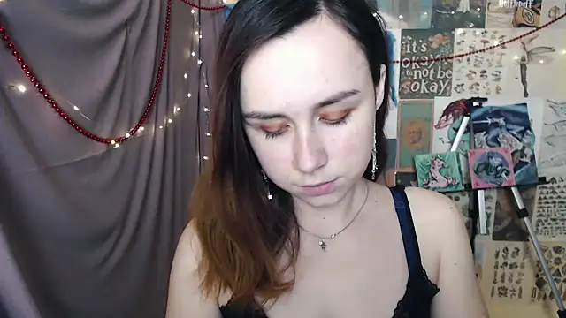 Snapshot of VeryVeryVeryShy_ chatting on 28, 12, 2024 VeryVeryVeryShy online show from 28, 12, 2024