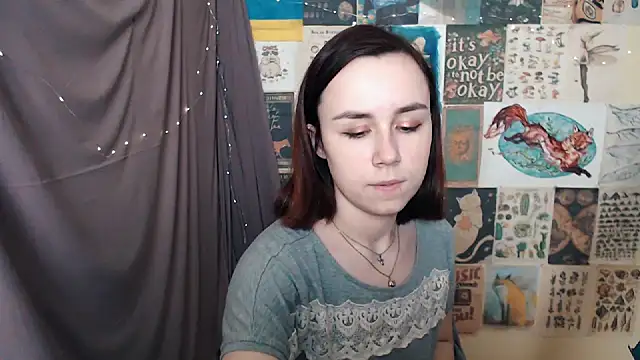 Snapshot of VeryVeryVeryShy_ chatting on 2, 2, 2025 VeryVeryVeryShy online show from 2, 2, 2025