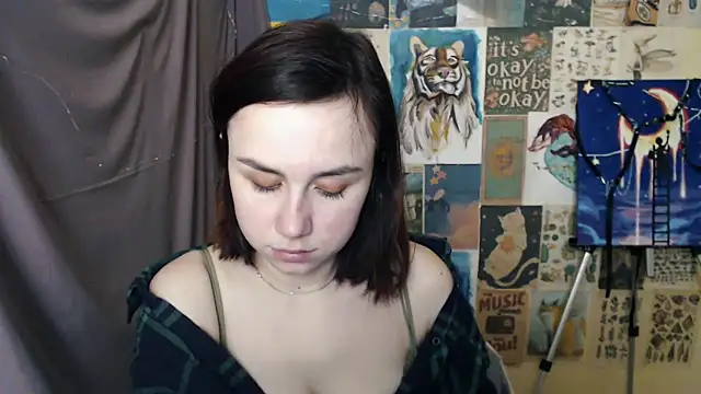 Snapshot of VeryVeryVeryShy_ chatting on 19, 2, 2025 VeryVeryVeryShy online show from 19, 2, 2025