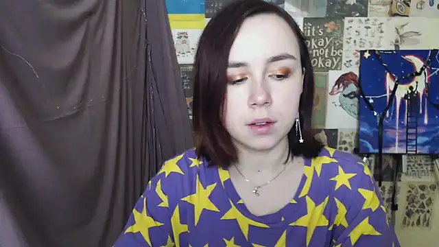 Snapshot of VeryVeryVeryShy_ chatting on 28, 2, 2025 VeryVeryVeryShy online show from 28, 2, 2025
