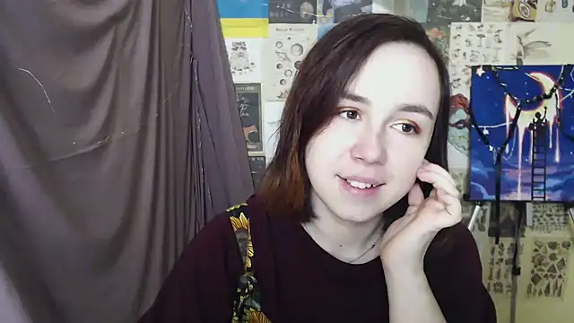 Snapshot of VeryVeryVeryShy_ chatting on 1, 3, 2025 VeryVeryVeryShy online show from 1, 3, 2025