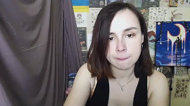 Snapshot of VeryVeryVeryShy_ chatting on 18, 3, 2025 VeryVeryVeryShy online show from 18, 3, 2025