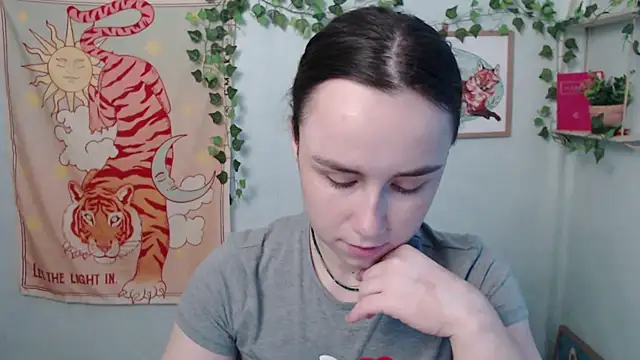 Snapshot of VeryVeryVeryShy_ chatting on 2, 7, 2026 VeryVeryVeryShy online show from 2, 7, 2026