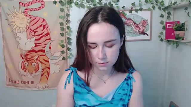 Snapshot of VeryVeryVeryShy_ chatting on 17, 7, 2026 VeryVeryVeryShy online show from 17, 7, 2026