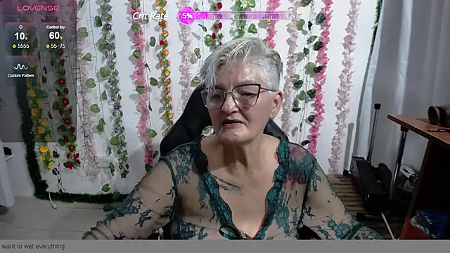 Snapshot of bety-cum2 chatting on 7, 12, 2024 bety-cum2 online show from 7, 12, 2024