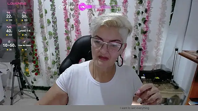 Snapshot of bety-cum2 chatting on 14, 12, 2024 bety-cum2 online show from 14, 12, 2024