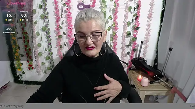 Snapshot of bety-cum2 chatting on 3, 1, 2025 bety-cum2 online show from 3, 1, 2025