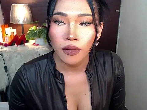 Ur Fantastic Lina online show from 29, 3, 2026