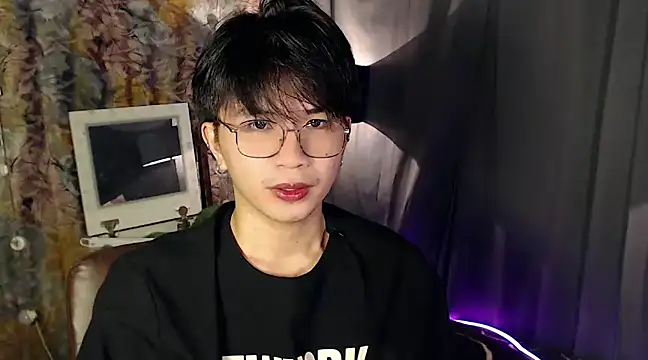 Snapshot of Sexy_Handsome_Drex chatting on 18, 12, 2024 Sexy Handsome Drex online show from 18, 12, 2024