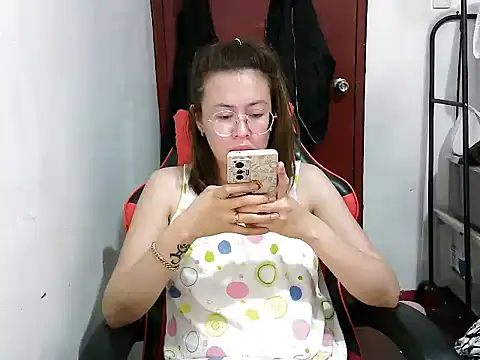 Snapshot of crizzybel chatting on 9, 1, 2025 crizzybel online show from 9, 1, 2025