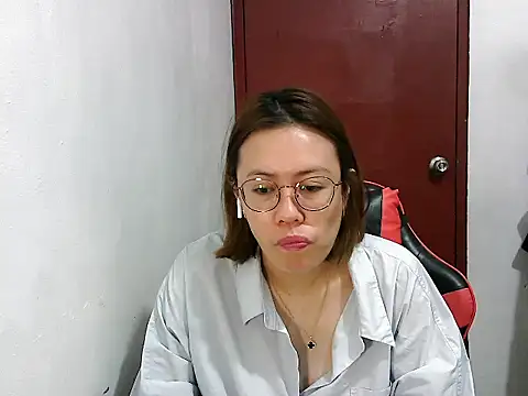 Snapshot of crizzybel chatting on 11, 2, 2025 crizzybel online show from 11, 2, 2025