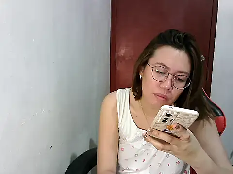 Snapshot of crizzybel chatting on 15, 2, 2025 crizzybel online show from 15, 2, 2025