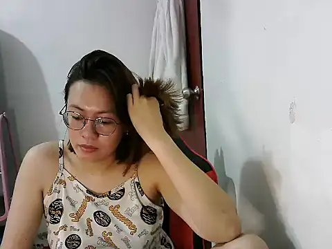 Snapshot of crizzybel chatting on 3, 3, 2025 crizzybel online show from 3, 3, 2025
