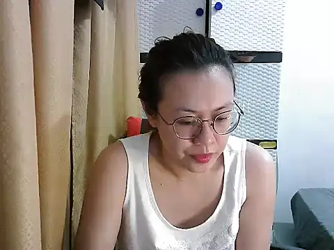 Snapshot of crizzybel chatting on 22, 10, 2025 crizzybel online show from 22, 10, 2025