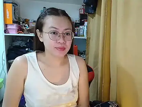 Snapshot of crizzybel chatting on 16, 12, 2025 crizzybel online show from 16, 12, 2025