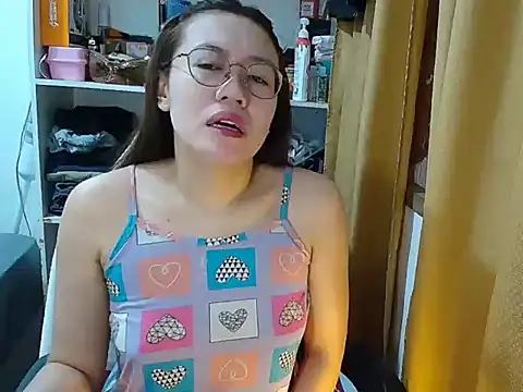 Snapshot of crizzybel chatting on 22, 12, 2025 crizzybel online show from 22, 12, 2025