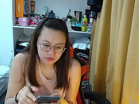 Snapshot of crizzybel chatting on 2, 2, 2026 crizzybel online show from 2, 2, 2026