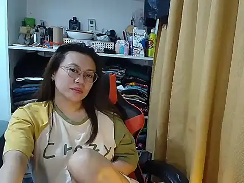 Snapshot of crizzybel chatting on 15, 2, 2026 crizzybel online show from 15, 2, 2026