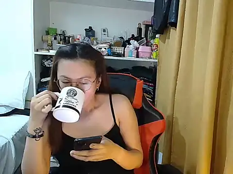 Snapshot of crizzybel chatting on 22, 2, 2026 crizzybel online show from 22, 2, 2026