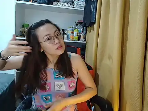 Snapshot of crizzybel chatting on 6, 3, 2026 crizzybel online show from 6, 3, 2026