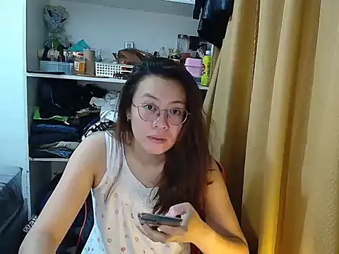 Snapshot of crizzybel chatting on 1, 4, 2026 crizzybel online show from 1, 4, 2026