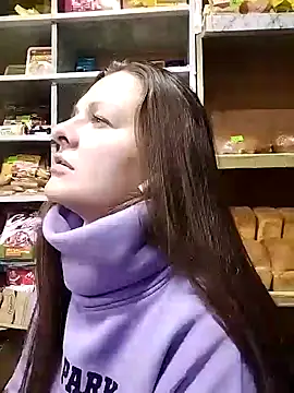 Marla Singerrr online show from 4, 1, 2025