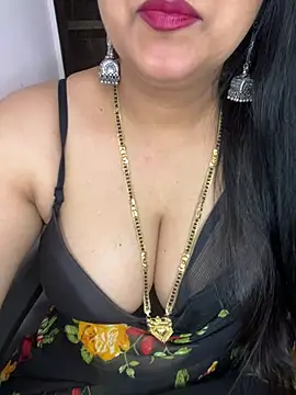 Zoya Varma004 online show from 5, 3, 2026