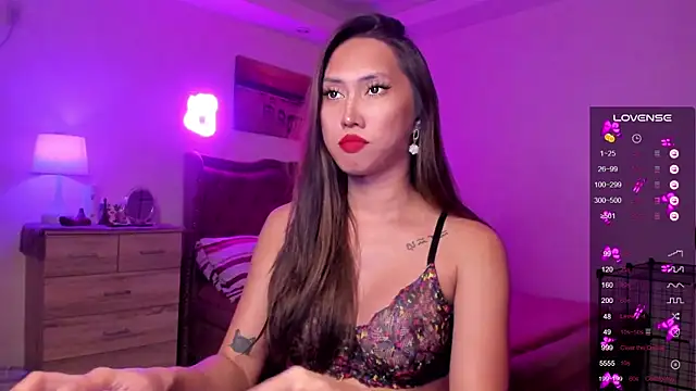 Snapshot of BombshellPH chatting on 29, 12, 2024 BombshellPH online show from 29, 12, 2024