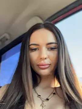 PrincessaHill  online show from 15, 1, 2025