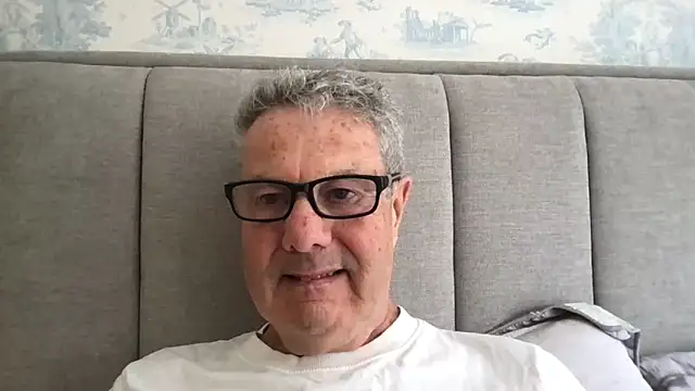 Snapshot of Oldpistolpete chatting on 30, 4, 2026 Oldpistolpete online show from 30, 4, 2026