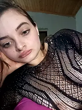 Snapshot of Emmacut chatting on 28, 5, 2026 Emmacut online show from 28, 5, 2026