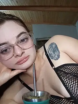 Snapshot of Emmacut chatting on 31, 5, 2026 Emmacut online show from 31, 5, 2026
