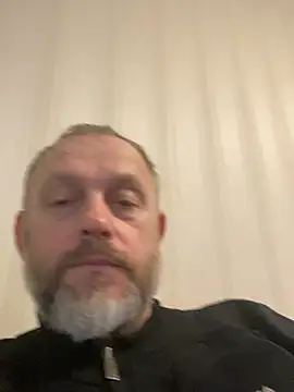 Snapshot of GHsveter chatting on 8, 4, 2026 GHsveter online show from 8, 4, 2026