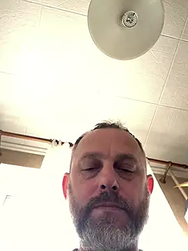 Snapshot of GHsveter chatting on 13, 4, 2026 GHsveter online show from 13, 4, 2026
