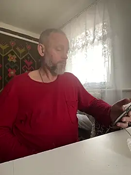 Snapshot of GHsveter chatting on 15, 4, 2026 GHsveter online show from 15, 4, 2026