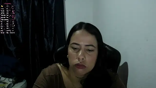 Snapshot of Bianka_olivetto021 chatting on 14, 5, 2026 Bianka olivetto021 online show from 14, 5, 2026