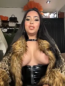 BigDominaMia online show from 16, 11, 2025