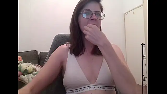 SavannaGirly online show from 7, 2, 2026