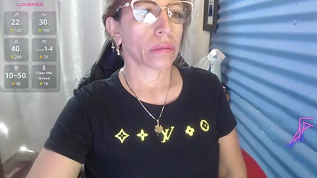 Snapshot of Chayla_Ruiz chatting on 7, 6, 2026 Chayla Ruiz online show from 7, 6, 2026
