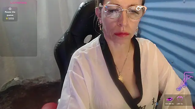 Snapshot of Chayla_Ruiz chatting on 11, 6, 2026 Chayla Ruiz online show from 11, 6, 2026