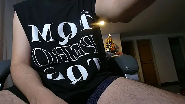 Snapshot of Jhoan_saenz chatting on 3, 12, 2025 Jhoan saenz online show from 3, 12, 2025