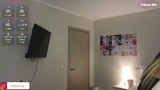 LisaSweetie online show from 5, 2, 2025