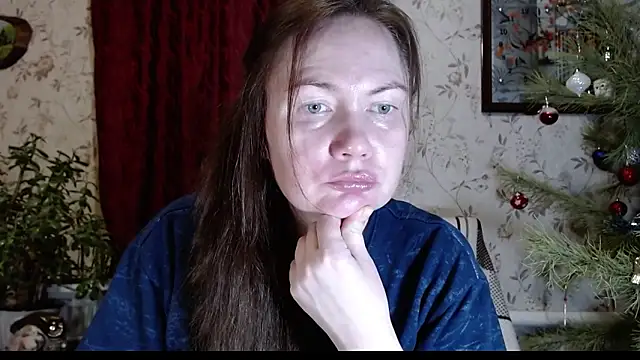 Snapshot of EmilyDoth chatting on 6, 2, 2026 EmilyDoth online show from 6, 2, 2026