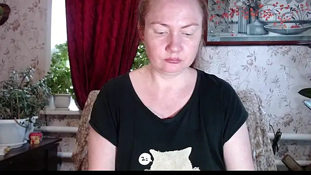 Snapshot of EmilyDoth chatting on 6, 5, 2026 EmilyDoth online show from 6, 5, 2026