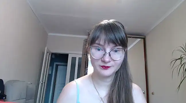 KiraGoldens online show from 19, 3, 2025