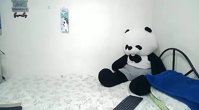 rihanna22 online show from 8, 2, 2025