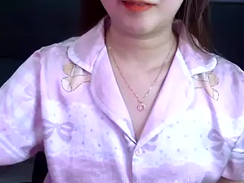 Bee 2k online show from 3, 2, 2026