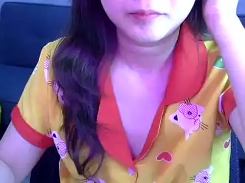 Bee 2k online show from 6, 4, 2026