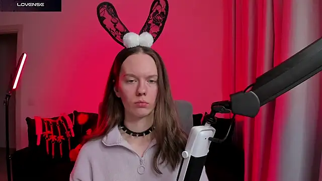 Snapshot of DivineBite chatting on 3, 2, 2026 DivineBite online show from 3, 2, 2026